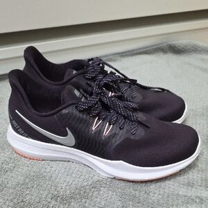 Nike Women's Black Running Shoes